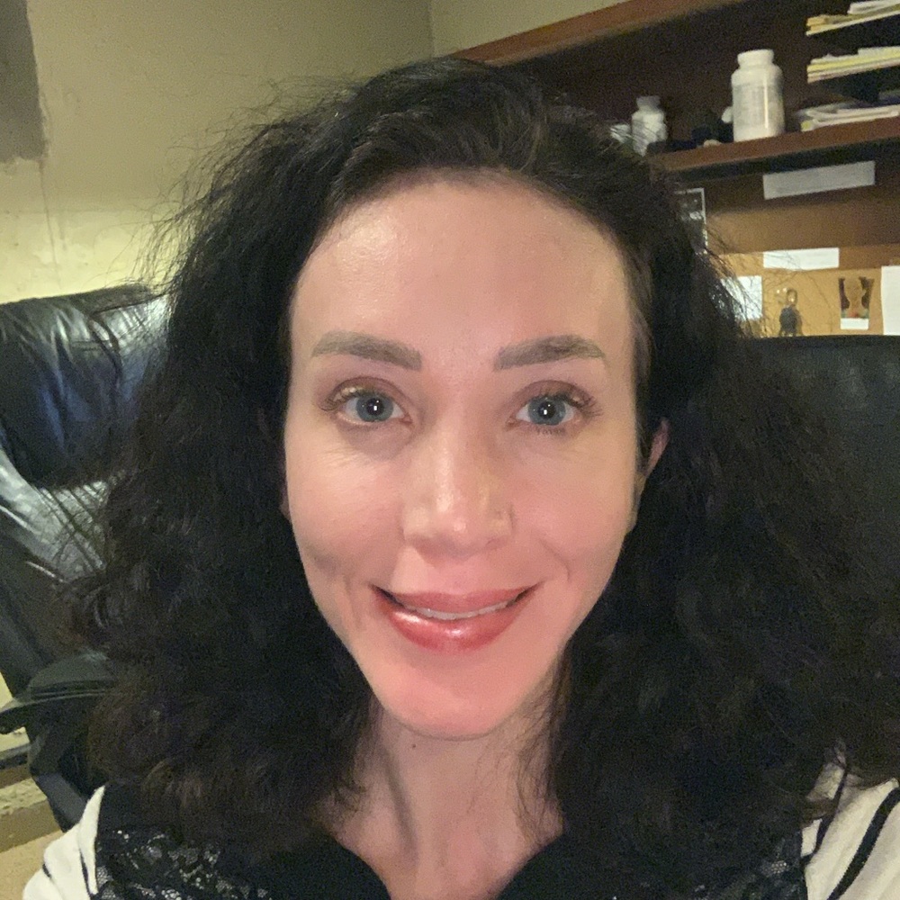 Meet your Posher, Daniella